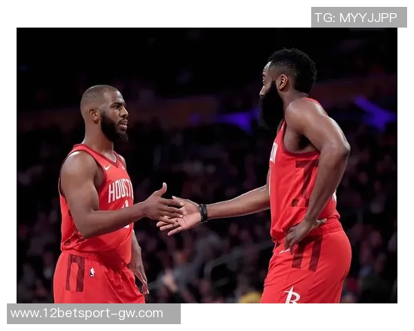 保罗被交易回家后与格里芬和小乔丹进行长达90分钟的视频通话