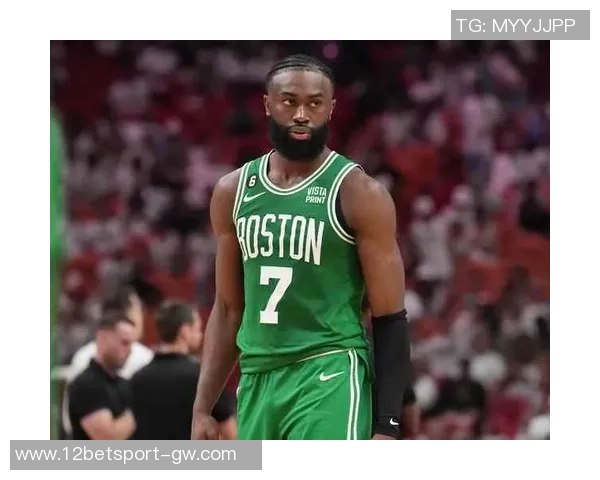 杰伦布朗谈掘金强硬对抗与裁判判罚对心态的影响